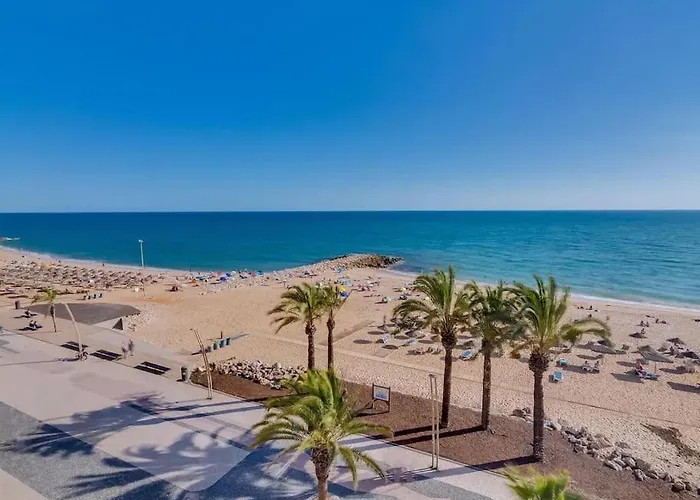 Apartment Sea Front 180º View With Ac And Wifi Quarteira