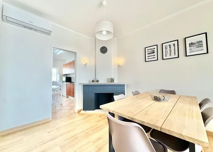 Sea Front 180º View With Ac And Wifi Apartment Quarteira