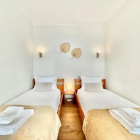 Sea Front 180º View With Ac And Wifi * Quarteira