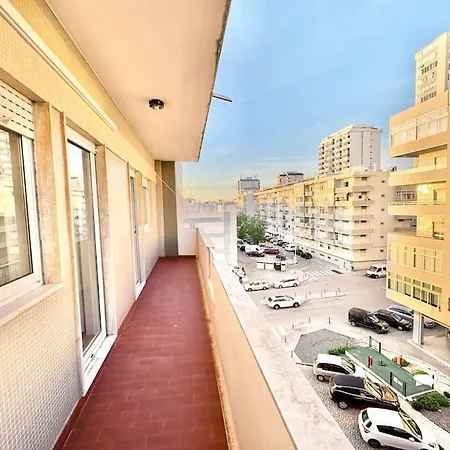Lejlighed Sea Front 180º View With Ac And Wifi Quarteira